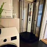 Apartment 45 M2 - 2 Bedrooms, Bathroom, Kitchen, Private Entrance&shed
