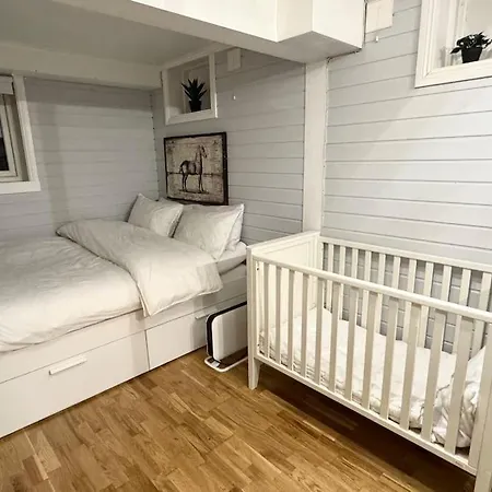 45 M2 - 2 Bedrooms, Bathroom, Kitchen, Private Entrance And Shed Апартаменты *