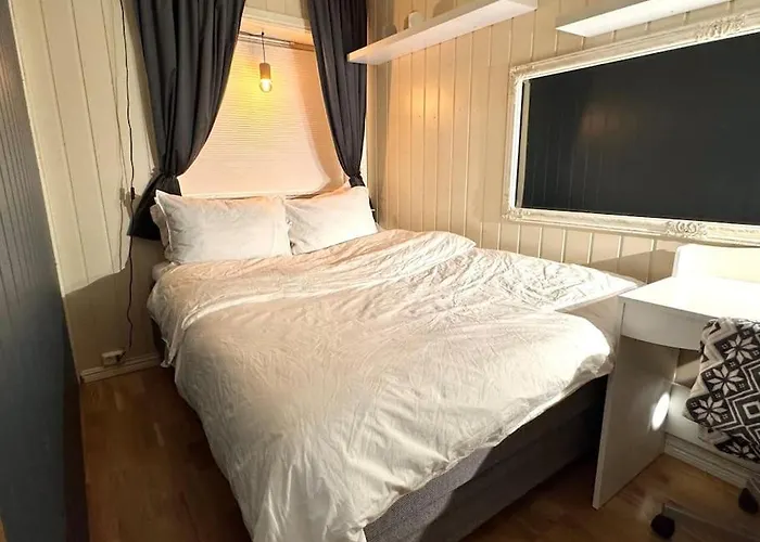 45 M2 - 2 Bedrooms, Bathroom, Kitchen, Private Entrance And Shed * Narvik