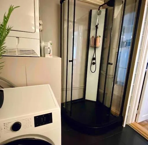 Apartamento 45 M2 - 2 Bedrooms, Bathroom, Kitchen, Private Entrance And Shed