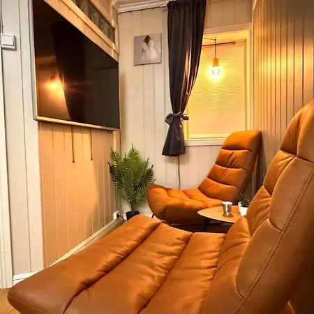Lejlighed 45 M2 - 2 Bedrooms, Bathroom, Kitchen, Private Entrance And Shed *